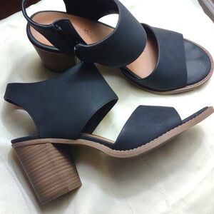 dolcetta sandals